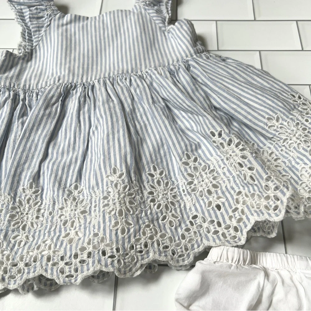 6-12M🩵 GAP Baby Girls Blue White Stripe Eyelet Embroidered Ruffle Sleeve Dress